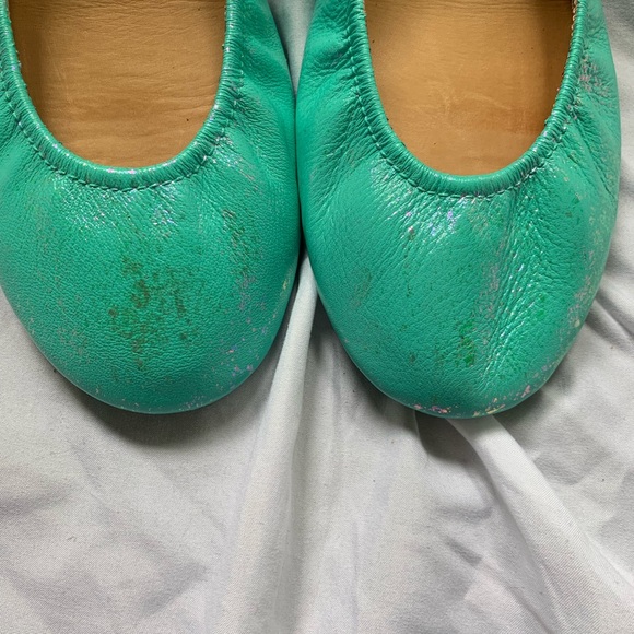 Custom Test Shoes - Picture 2 of 12